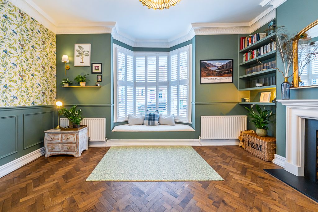 Property photo 2 of 41