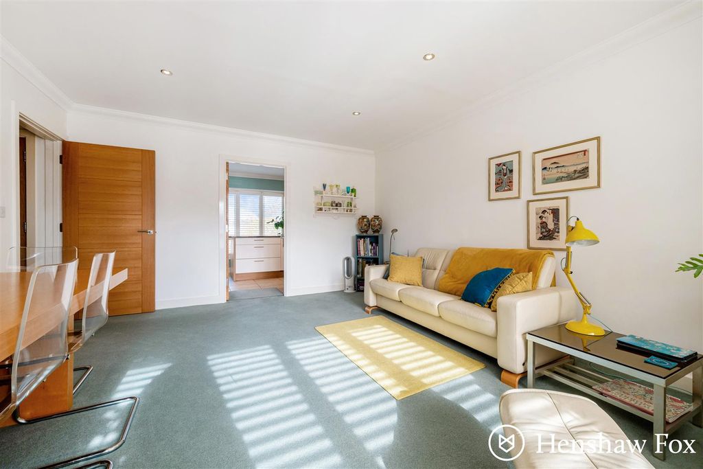 Property photo 3 of 15 Ph3_6864154 - Copy.Jpg