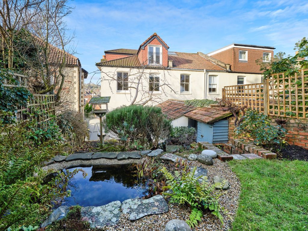 Property photo 1 of 18 Garden