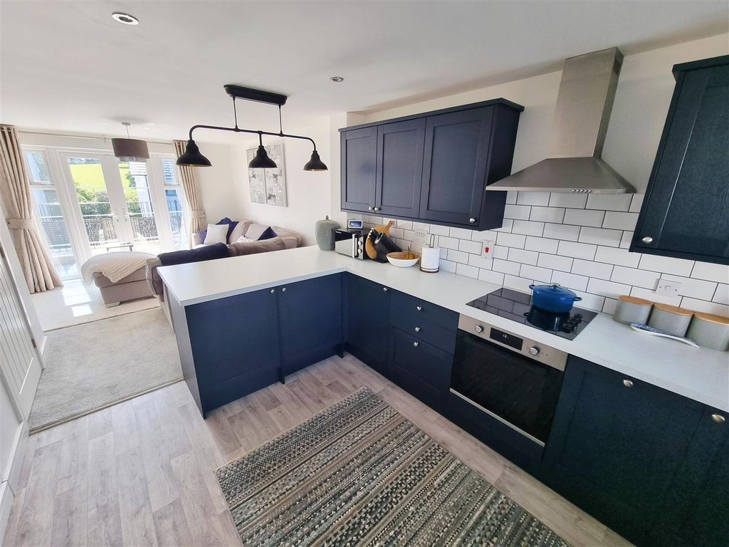 Property photo 2 of 15 Open Plan Kitchen.Jpg