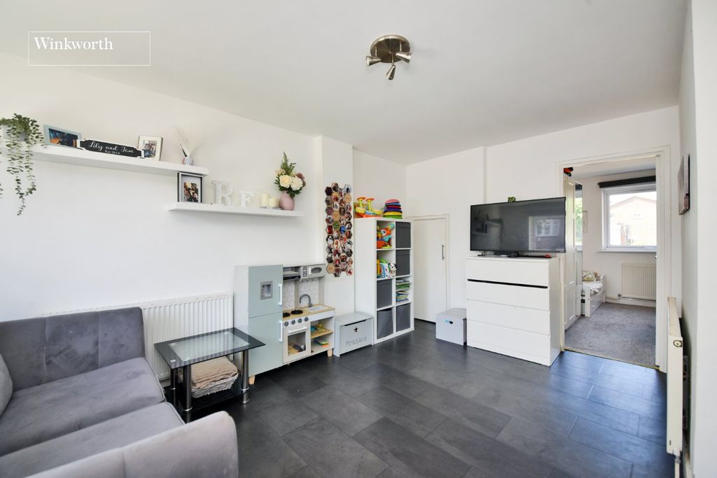 Property photo 3 of 10 Picture No. 04