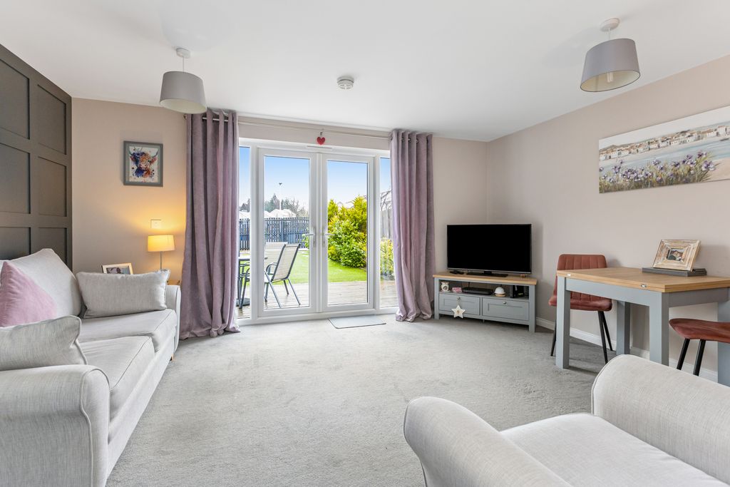 Property photo 3 of 21 Property Image 3