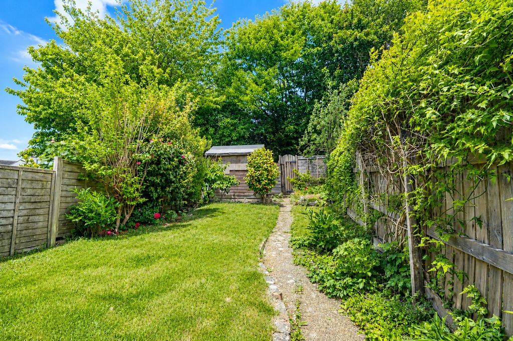 Property photo 2 of 14 7039A3Da-d91E-4De5-9268-22B3dc1Eadb4.Png