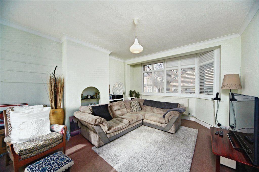 Property photo 2 of 18 Picture No. 12