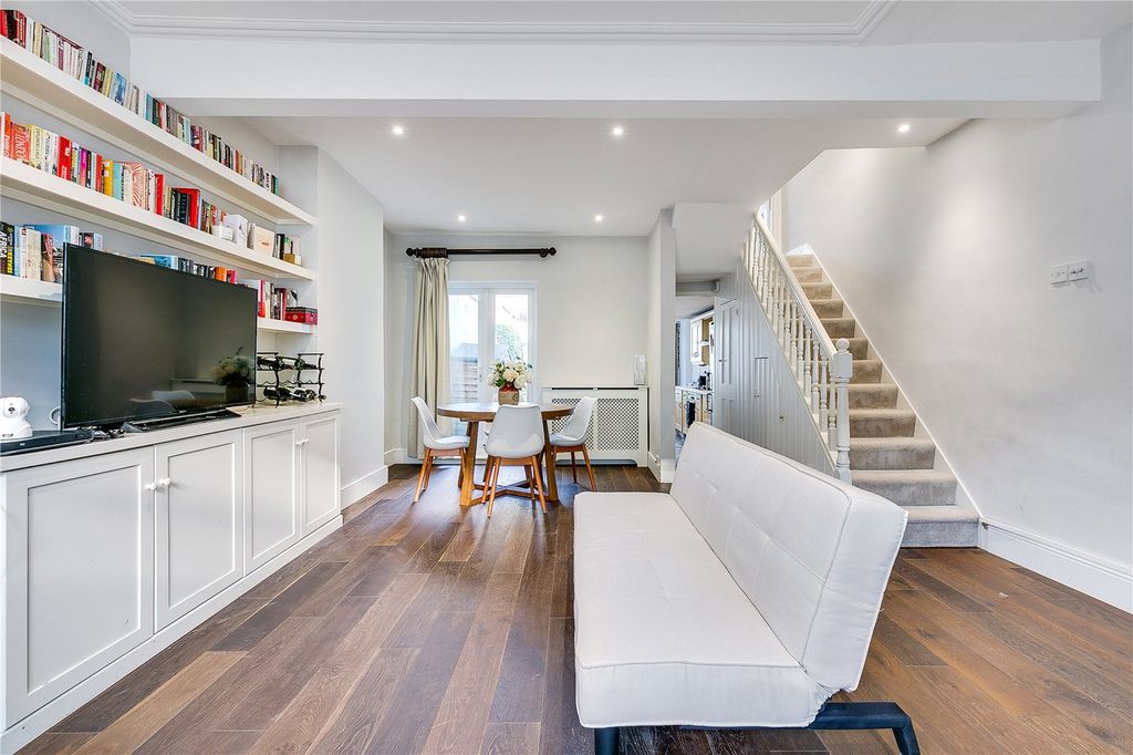 Property photo 3 of 12 Picture No. 13