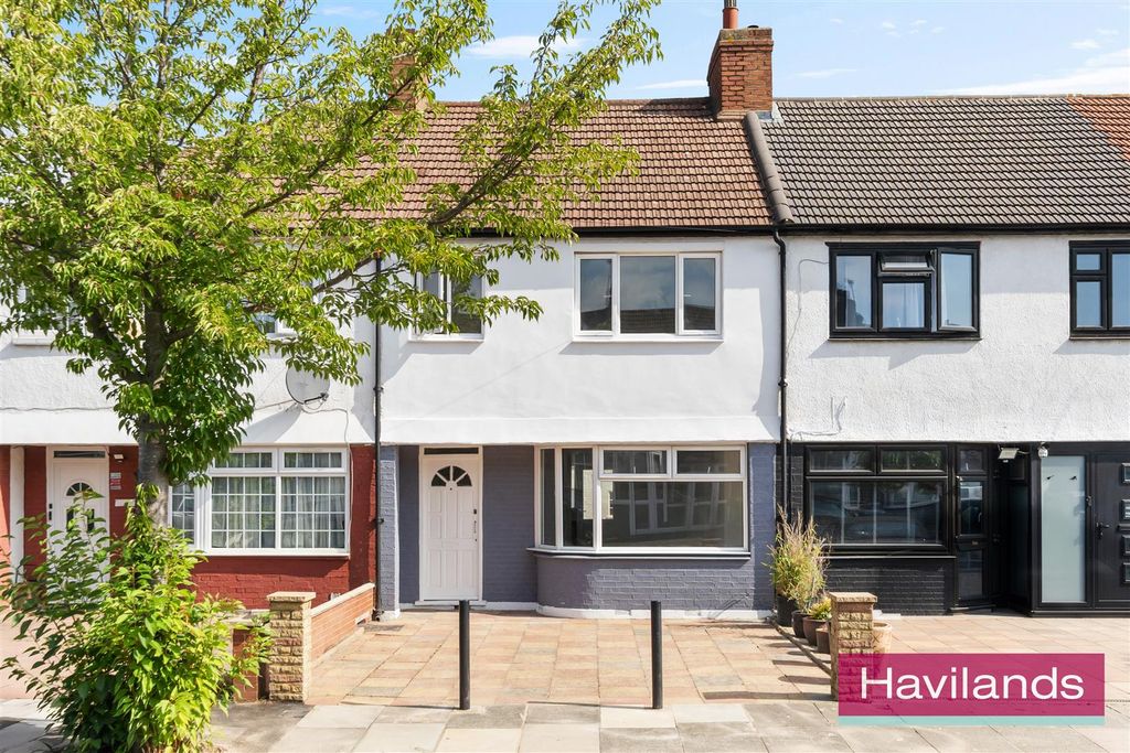 Property photo 1 of 22 New Park Avenue-22.Jpg