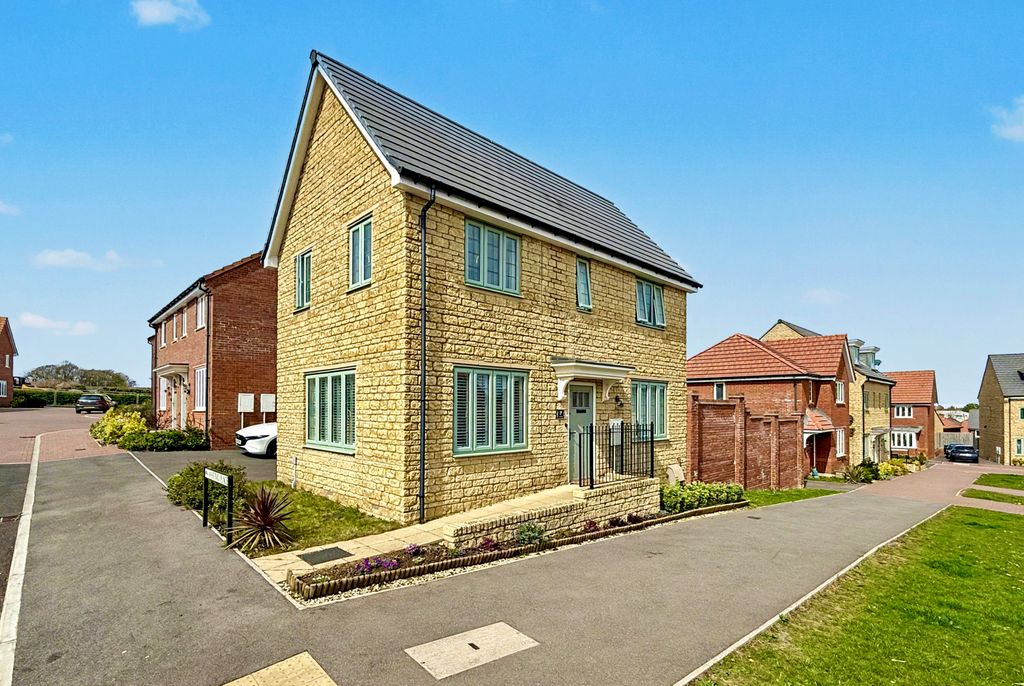 Property photo 1 of 14 Img4637