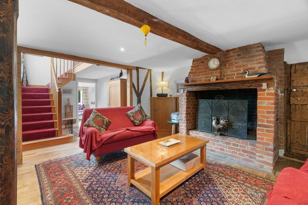 Property photo 2 of 24