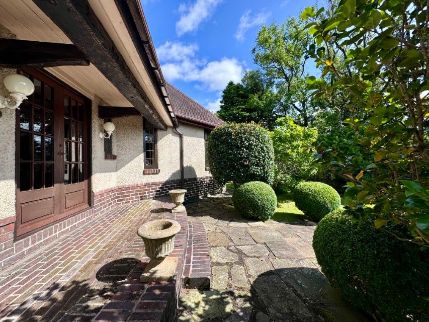 Property photo 3 of 25