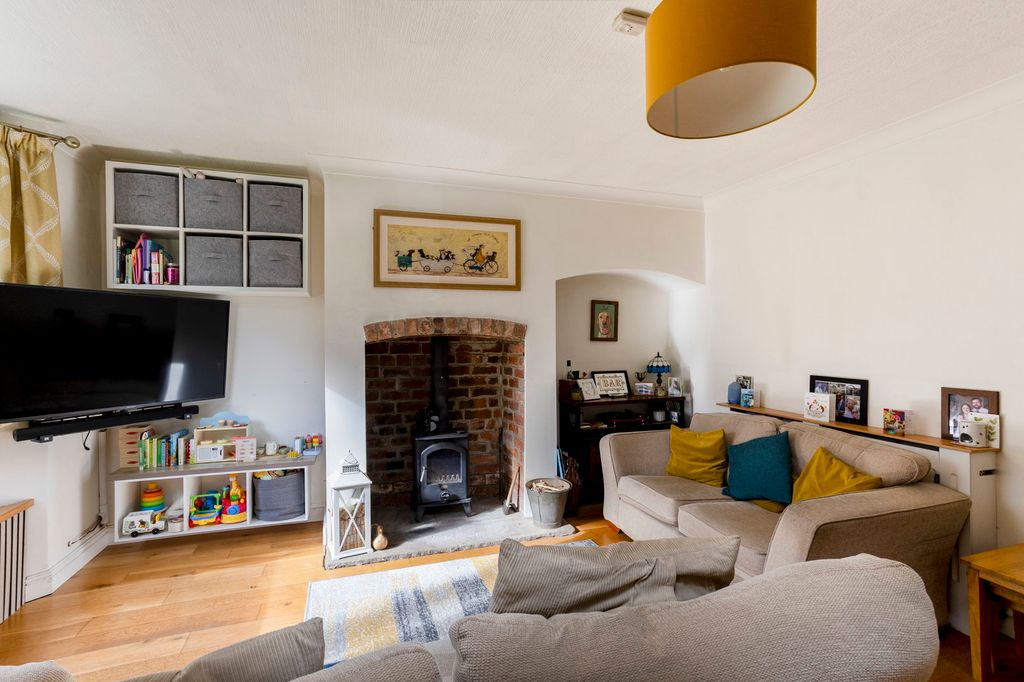 Property photo 3 of 15