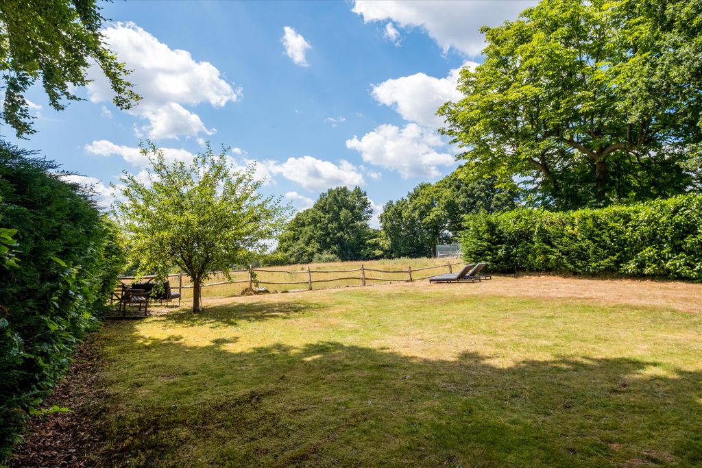 Property photo 2 of 22 Image