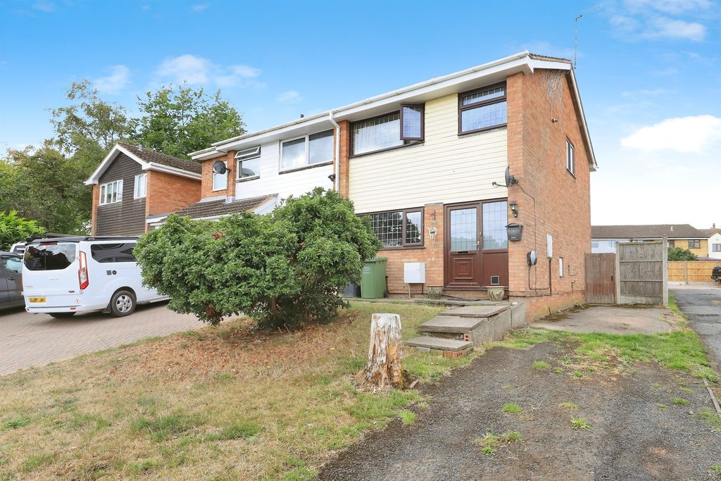Property photo 1 of 17