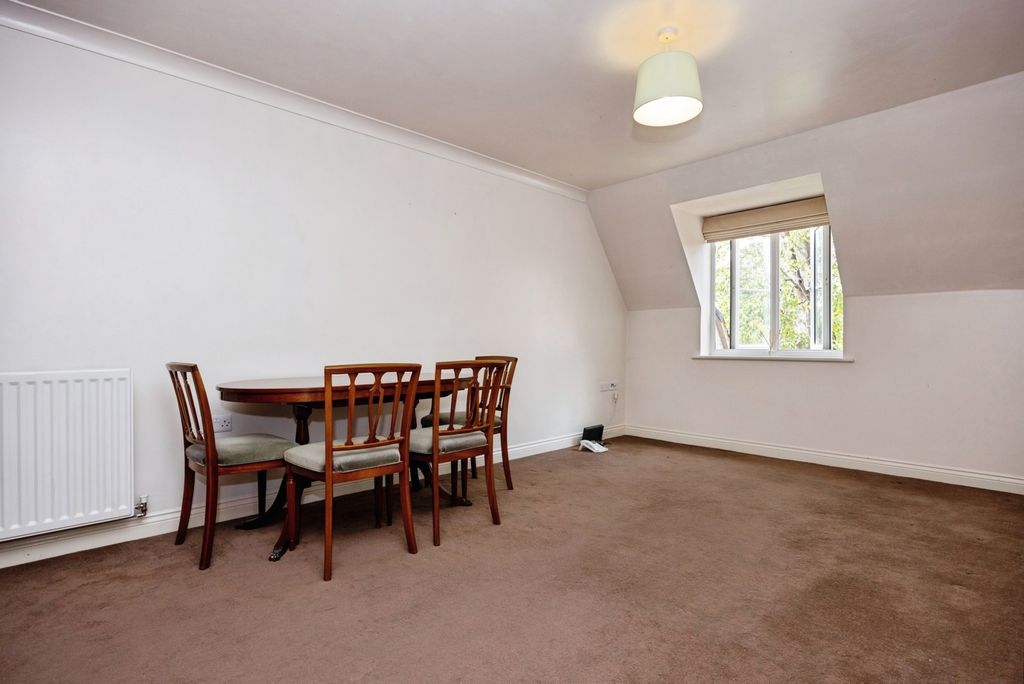 Property photo 2 of 17 Photo