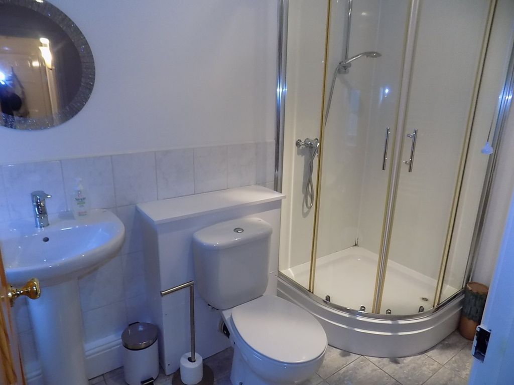 Property photo 3 of 4 Shower Room