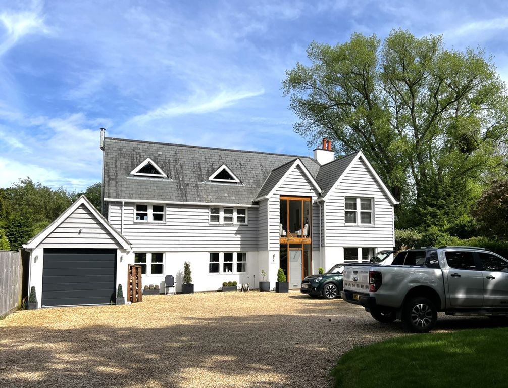 Property photo 1 of 27