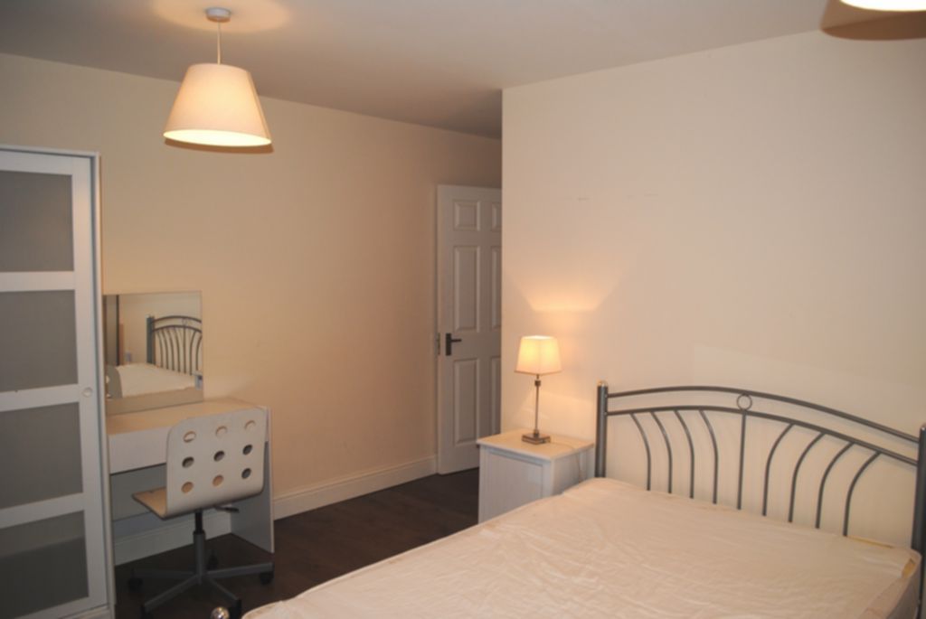 Property photo 3 of 7 Photo 4