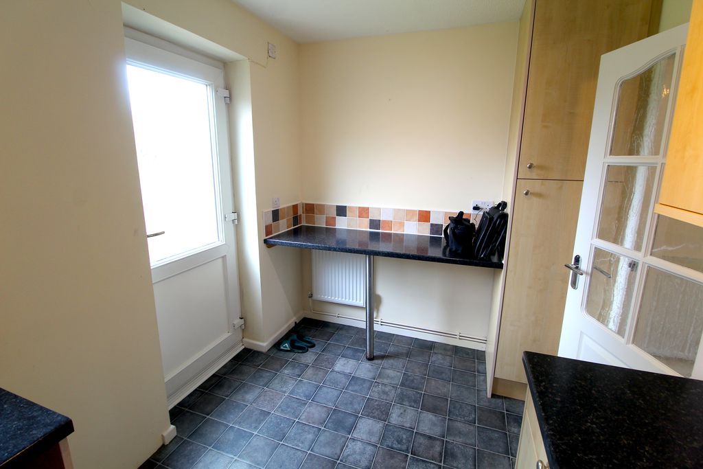 Property photo 3 of 8 Kitchen/Breakfast Room