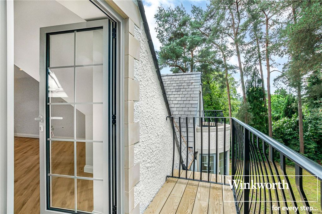 Additional image 6 of 3 bed flat for saleGolf Links Road, Ferndown, Dorset BH22