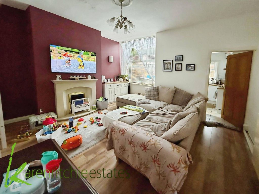 Property photo 3 of 12