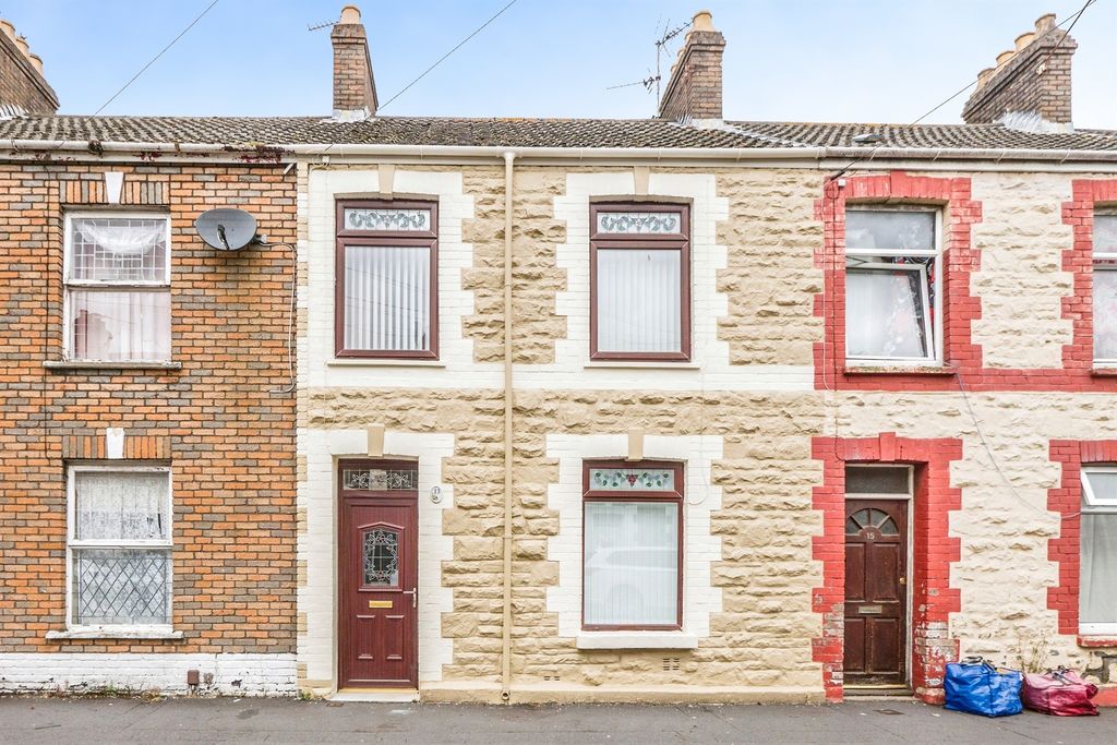 Property photo 1 of 24