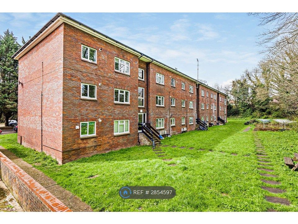 Property photo 3 of 20