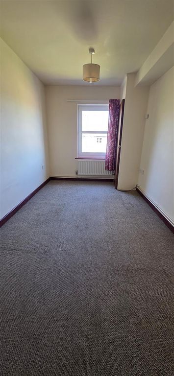 Property photo 2 of 7 Lounge