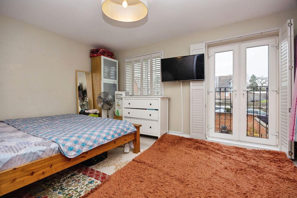 Property photo 2 of 20 Pbox-Img.Jpg