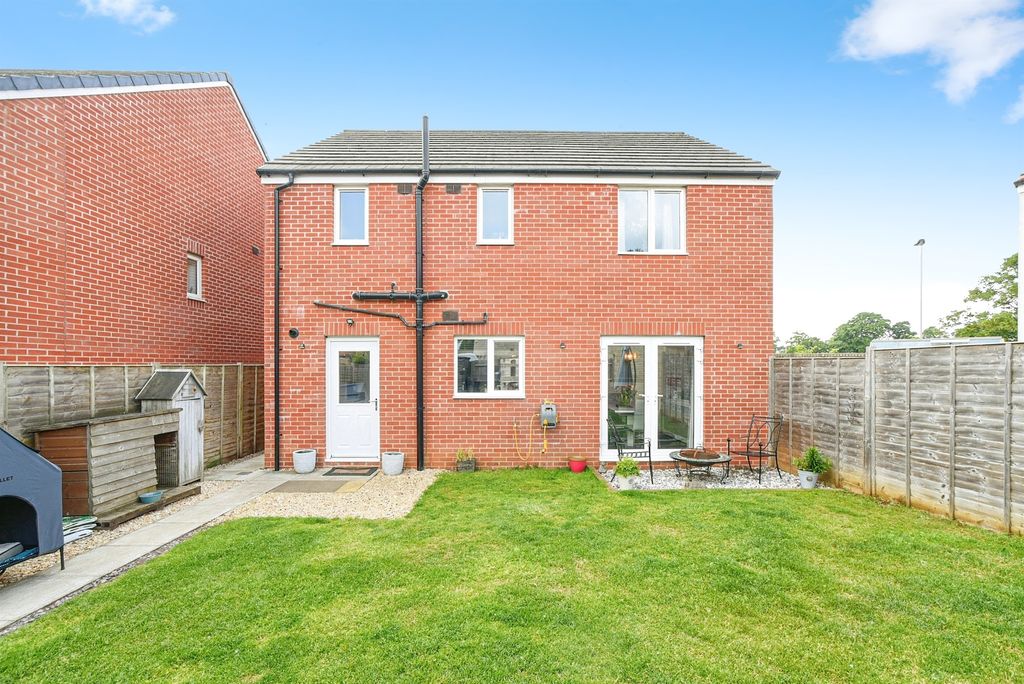 Property photo 3 of 17