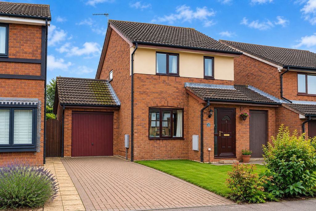 Property photo 1 of 19 5270860