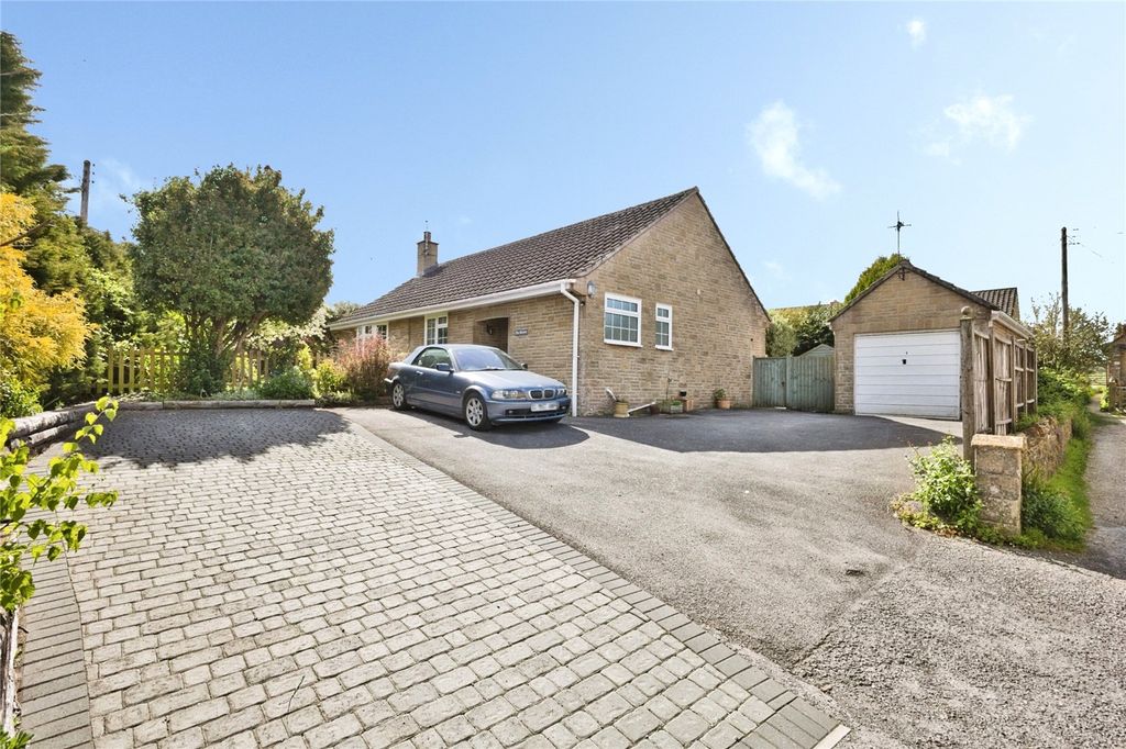 Property photo 1 of 39 Picture No. 15