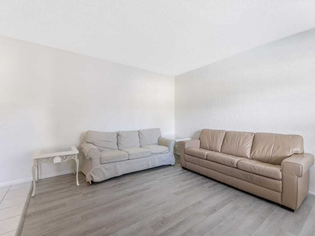 Property photo 3 of 18 <Alttext/>