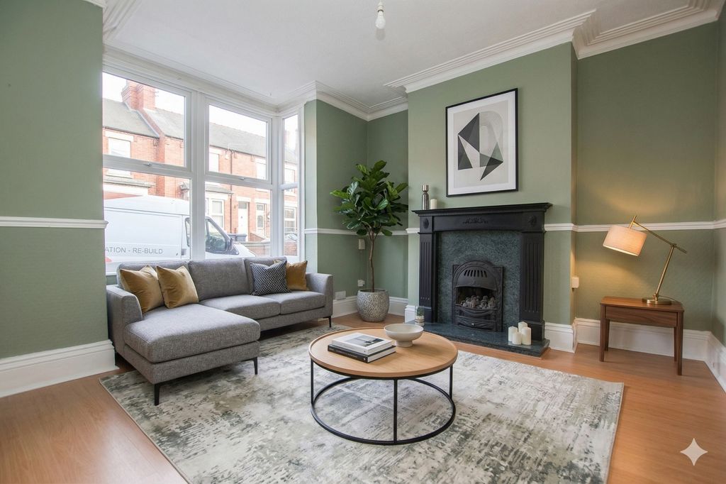 Property photo 2 of 25 4963272