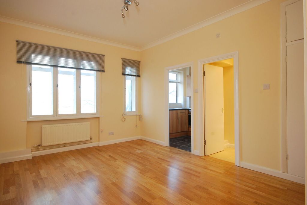 Property photo 2 of 4