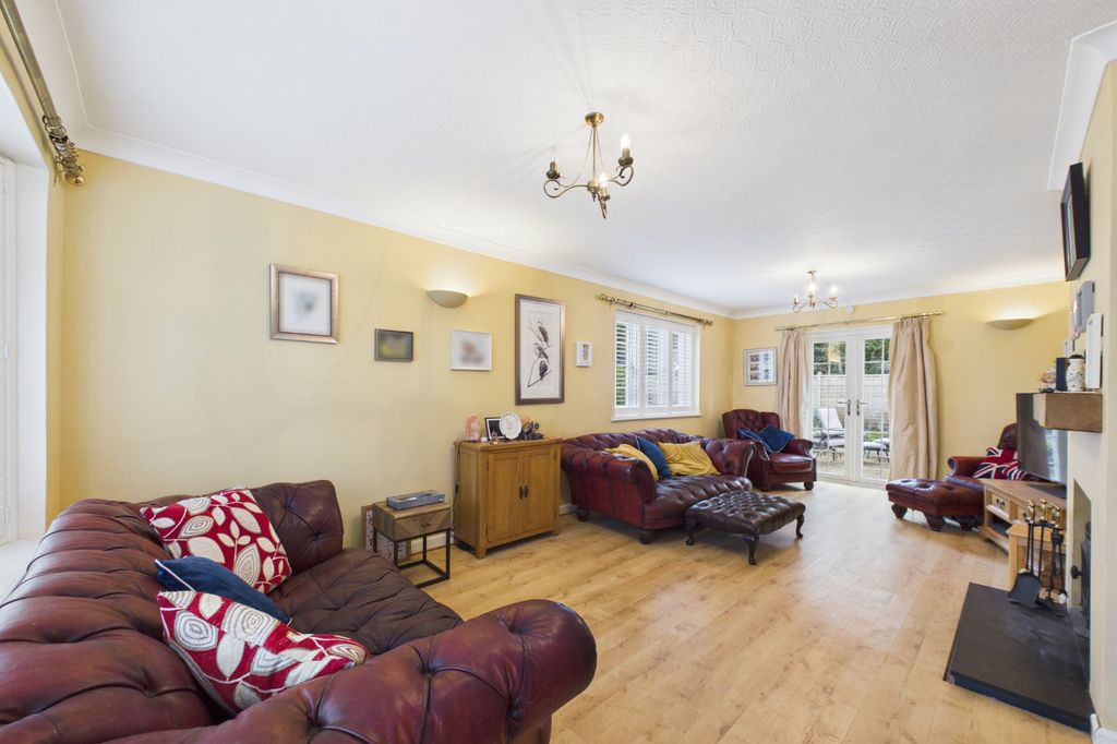 Property photo 2 of 15 Picture No. 05