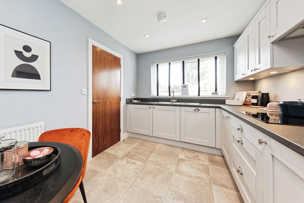 Property photo 2 of 19 Picture No. 08