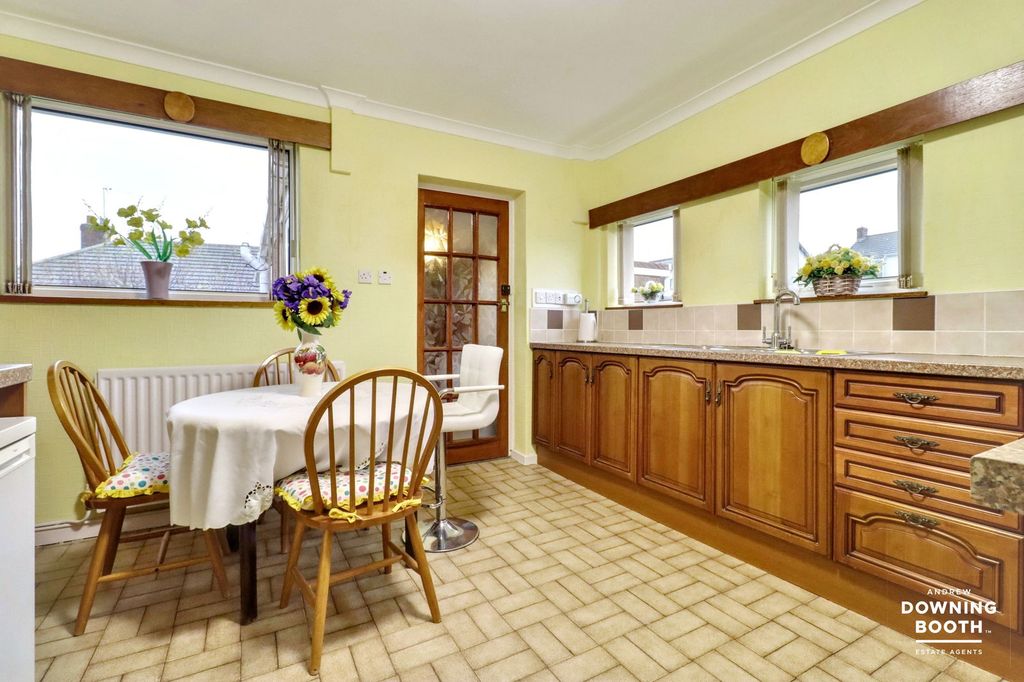 Property photo 3 of 26