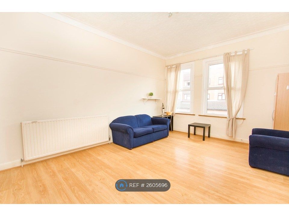 Property photo 3 of 8