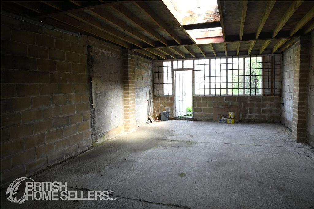 Property photo 3 of 40 Picture No. 31