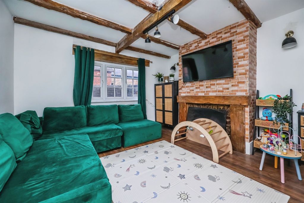 Property photo 1 of 25