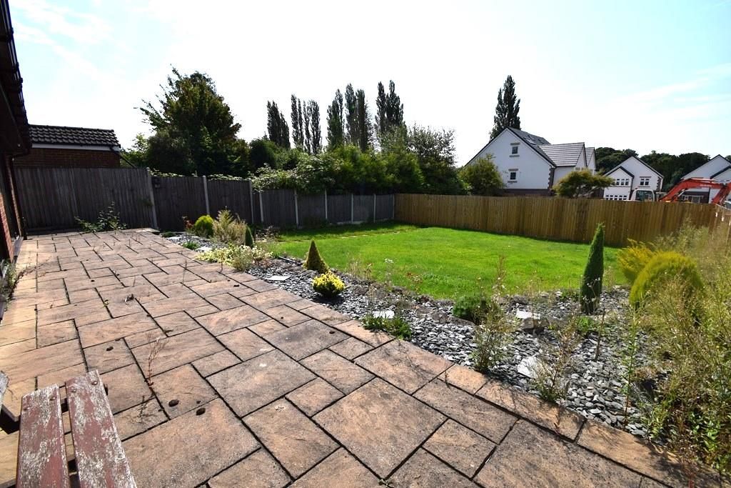 Property photo 2 of 13 27 St Johns Road 2.Jpg