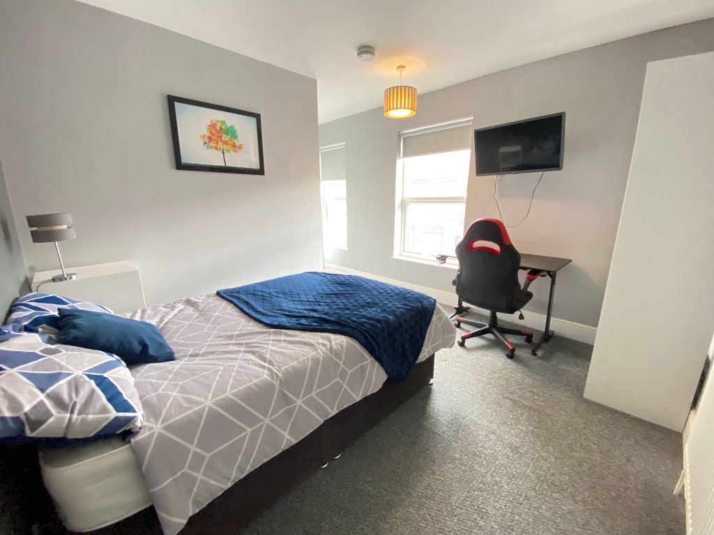 Property photo 2 of 2 44 Davenport 2