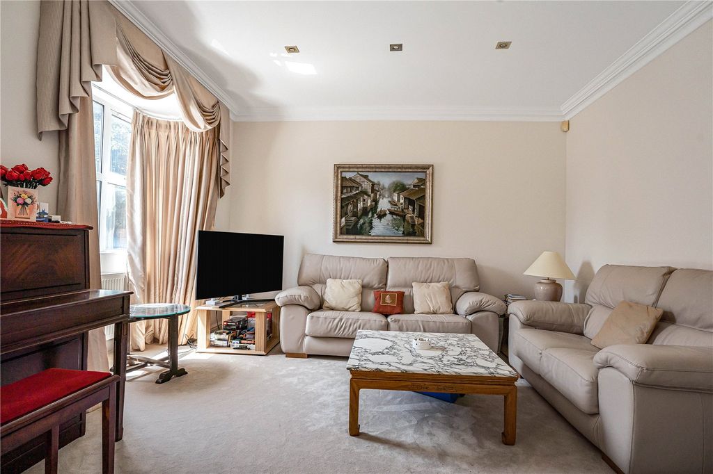 Property photo 3 of 11 Reception Room