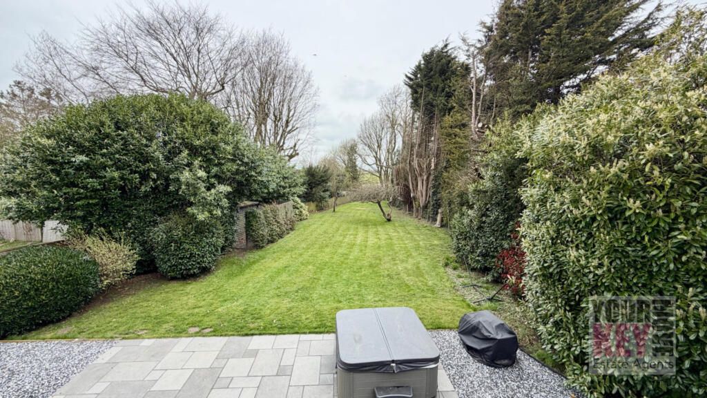 Property photo 3 of 43