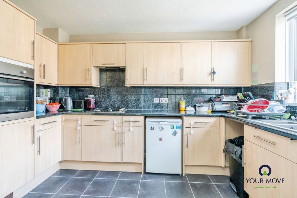 Property photo 2 of 14 Pbox-Img.Jpg