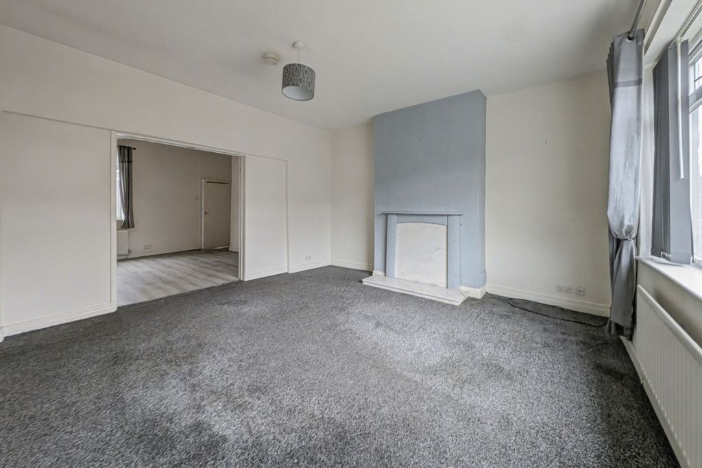 Property photo 2 of 15 67 Hawthorn Road, Ashington, Northumberland, Ne63 0Sw