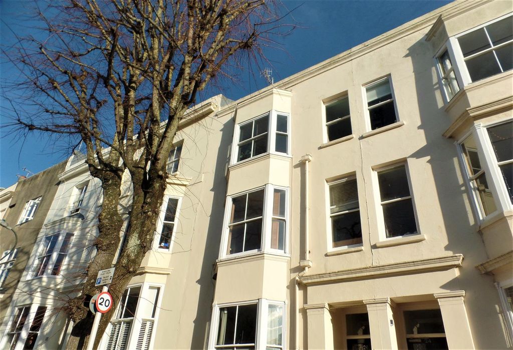 Property photo 1 of 6 Exterior.Jpg