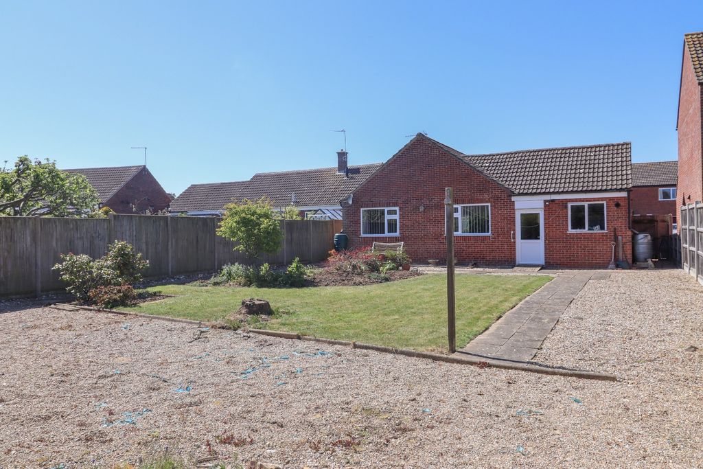 Property photo 2 of 23 4718953