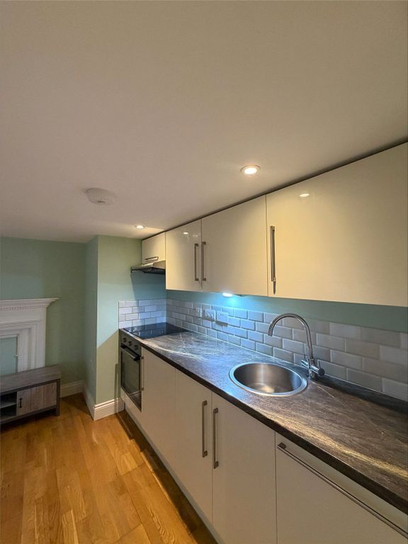Property photo 1 of 7 Picture No. 09