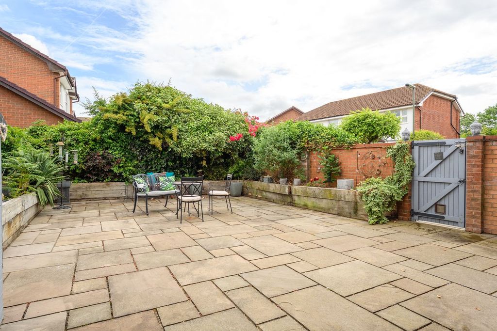 Property photo 3 of 16