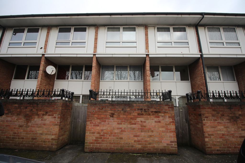 Property photo 1 of 7 Photo 7